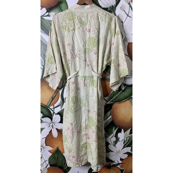 Crabtree & Evelyn Floral Cream Robe - Picture 6 of 7